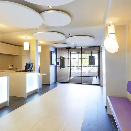 Kyriad Prestige Hotel